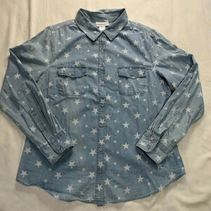 Country Store Light Wash Denim w White Stars Button Up Shirt | Size M
